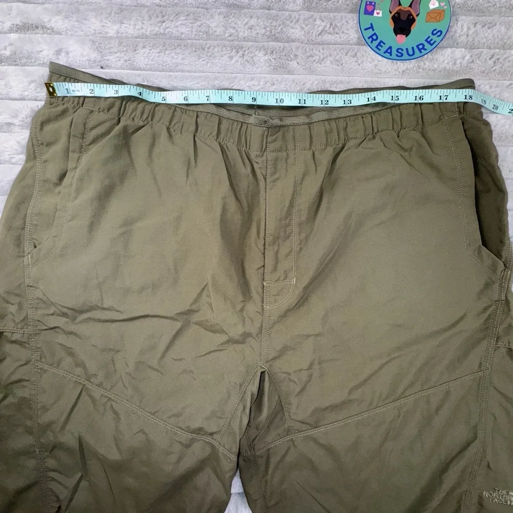 The North Face Shorts Men's XL‎ Pull On Adventure Taupe Army Green Swim Trunks